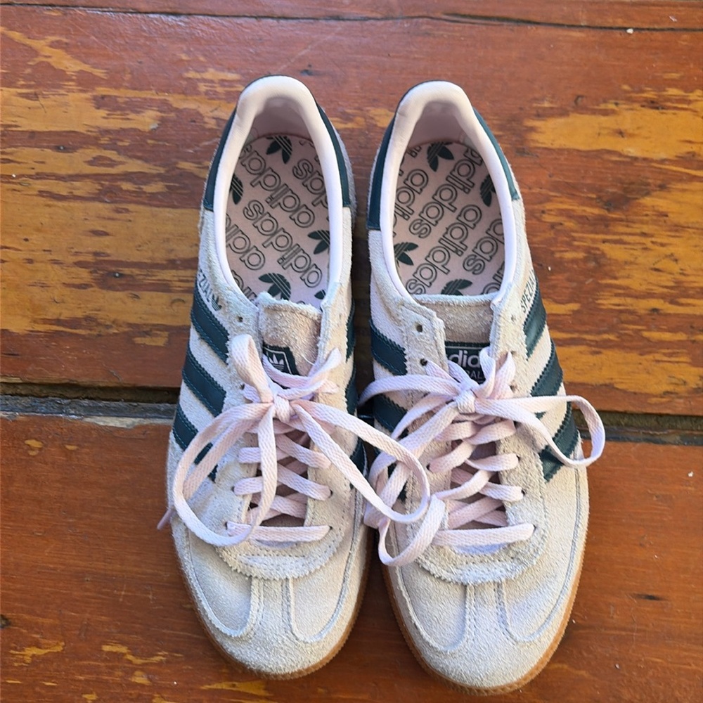 Adidas Gazelle sneakers